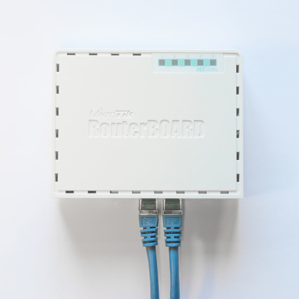 MIKROTIK RB750Gr3 ( 1169 )